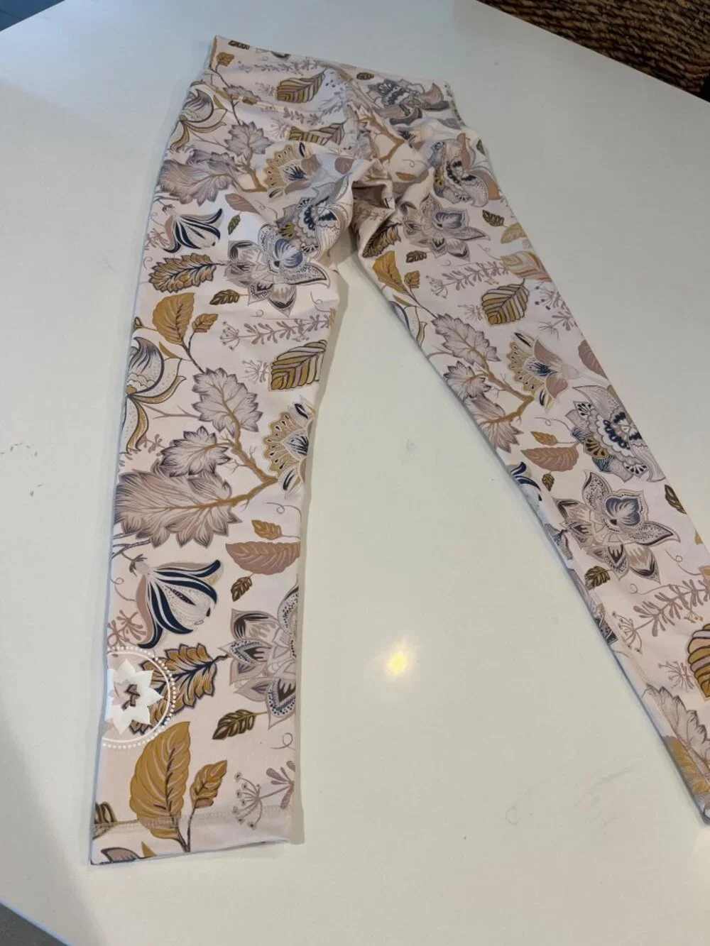 Floral Print High-Waisted Womens Leggings M Made In USA Polyester & Spandex Blen - Picture 8 of 10
